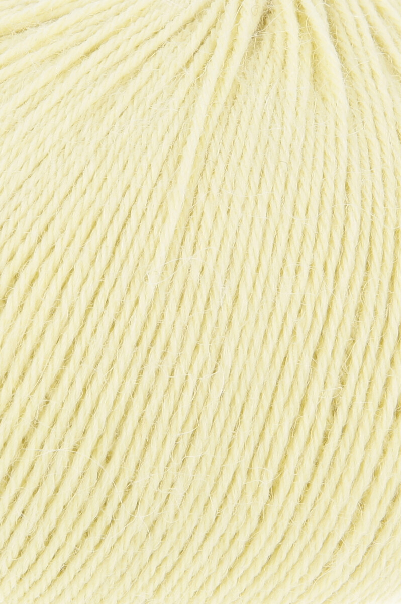 Alpaca Soxx 4-Ply Lang Yarns - 12 - jaune baby - gros plan de la matière