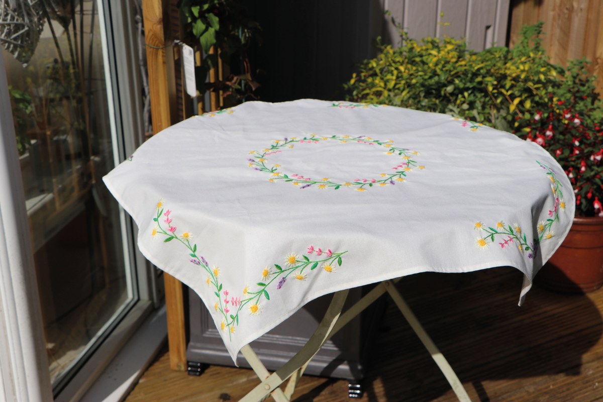 Nappe à broder Trimits coloris TTC001 Nappe à broder Trimits coloris TTC001