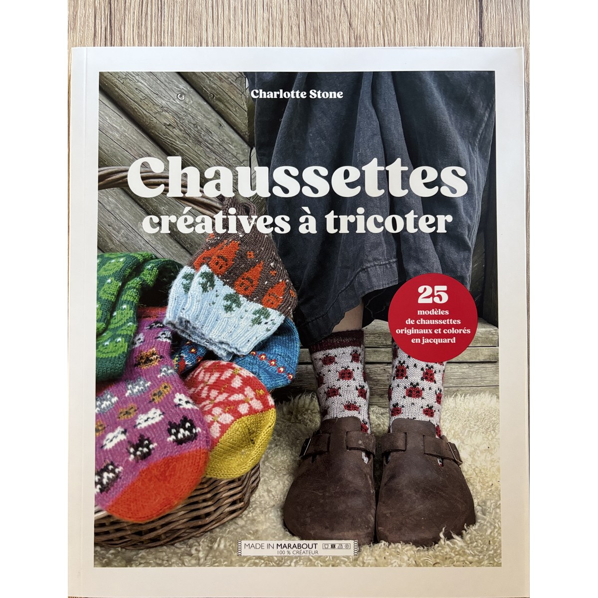 Chaussettes créatives à tricoter - 25 modèles colorés Livre Chaussettes créatives à tricoter - 25 modèles colorés